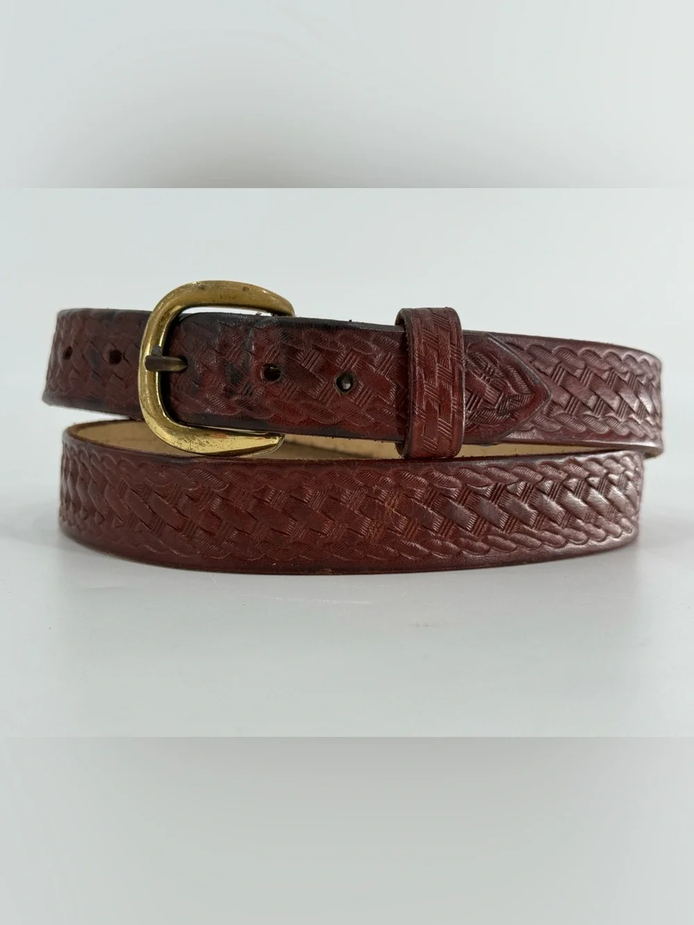 Cabelas Vintage Western Cowboy Tooled Leather Belt 40